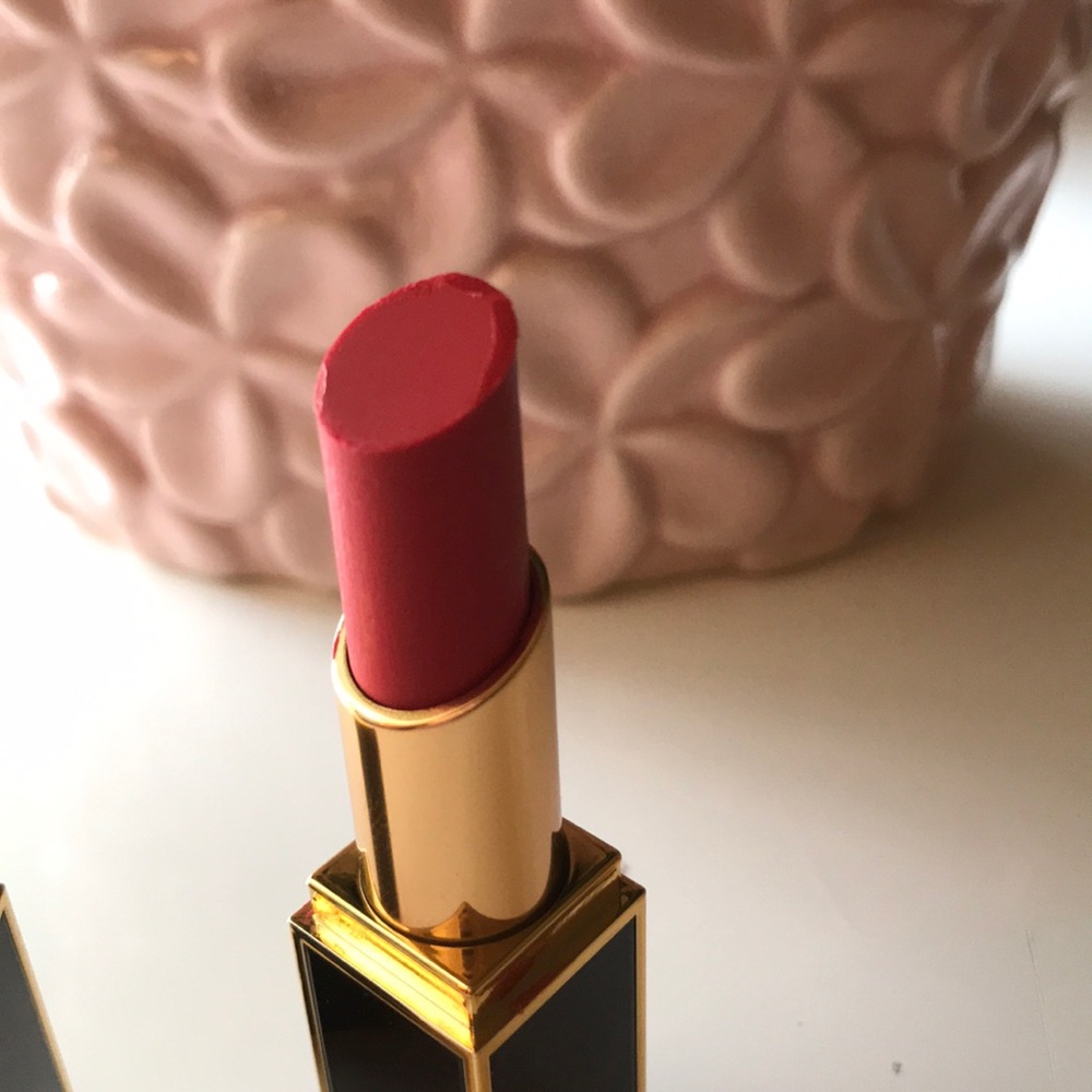 Tom Ford - 10 - Willful - Lip Color Shine | Luxury Discontinued Lipstick - Picture 2 of 3